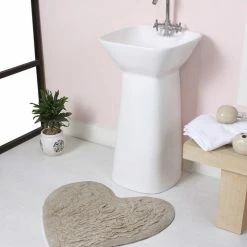 Top 10 👏 Home Weavers Inc. Bellflower Flower Heart Rug 25"x25" Red, Beige 🎉